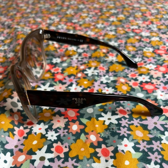 Authentic Prada Sunglasses SPR10R Color Brown Gradient/Grey Gradient - Picture 3 of 16